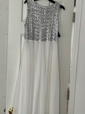 TFNC London midi dress. Floaty lined skirt and sequined bodice size small